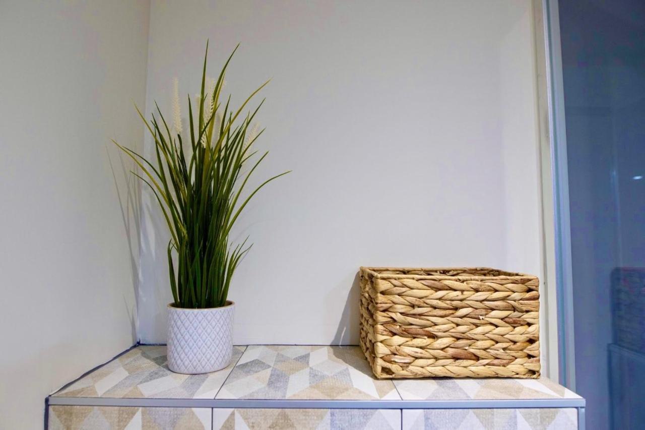 Apartment Tiny Stud Pau